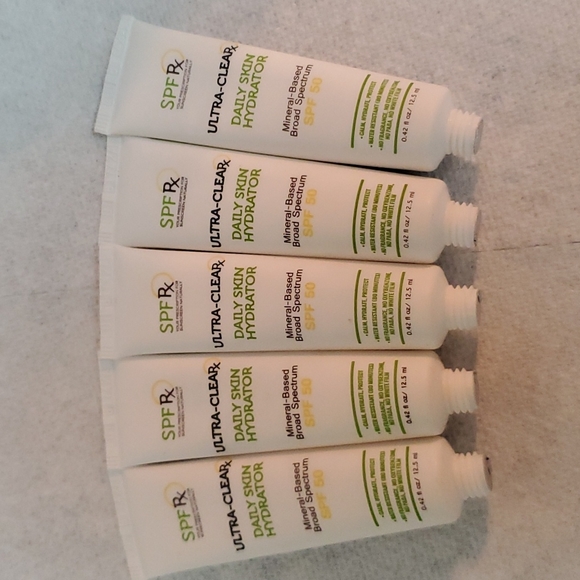 SPF RX Ultra clear Daily Skin Hydrator SPF50 mineral based broad spectrum 0.42oz - Picture 4 of 4